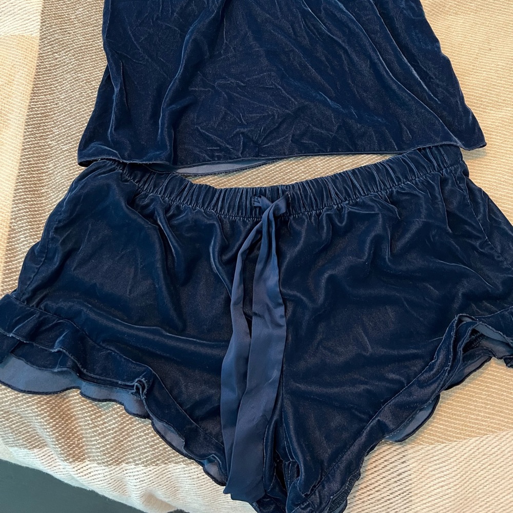 Victoria secret PJ velour set M